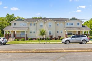 featured image of 310 E 37th St