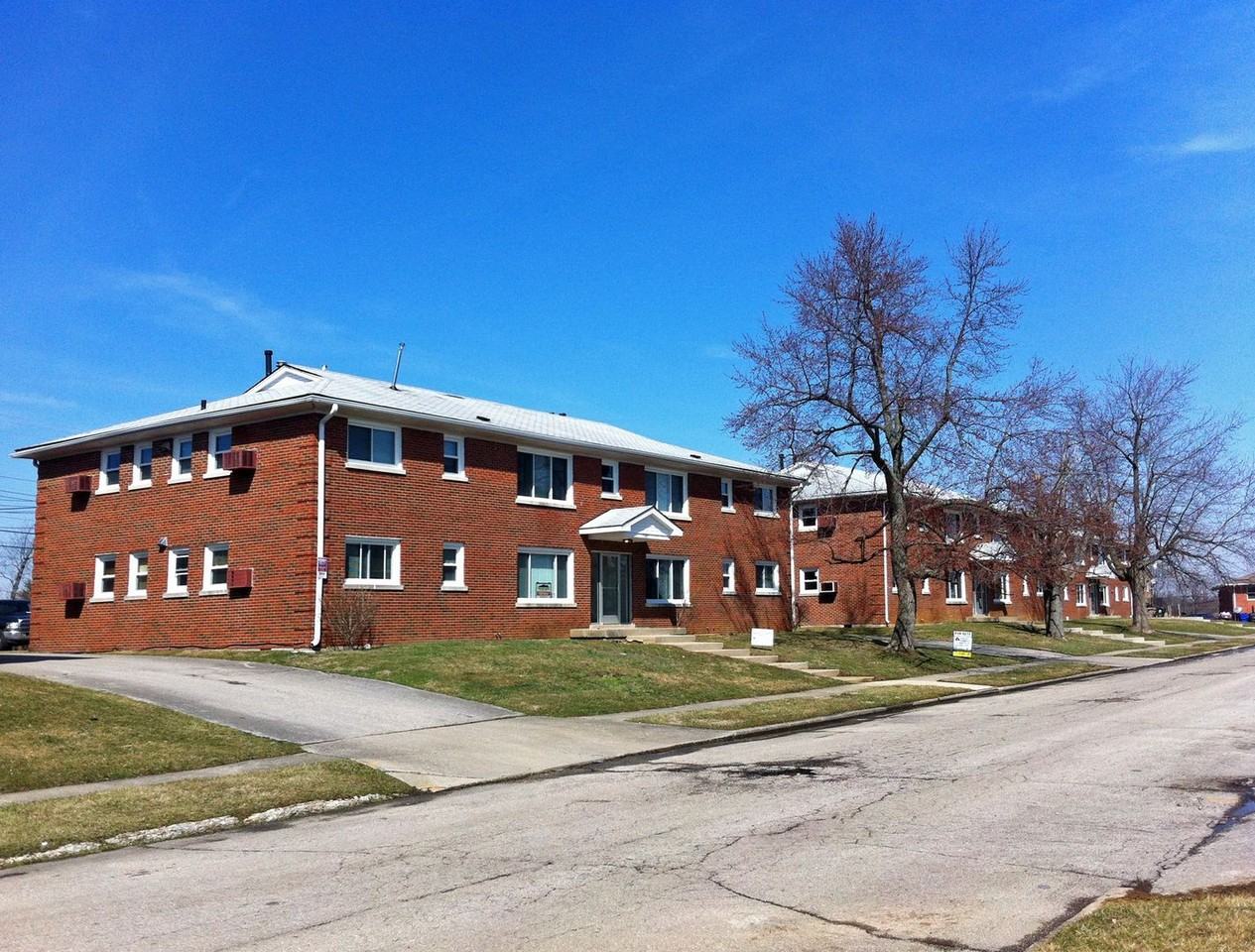 POM1843 - Photo 2 of 13