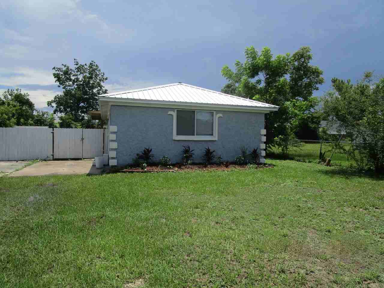 3020 Selma Ave - Photo 2 of 14