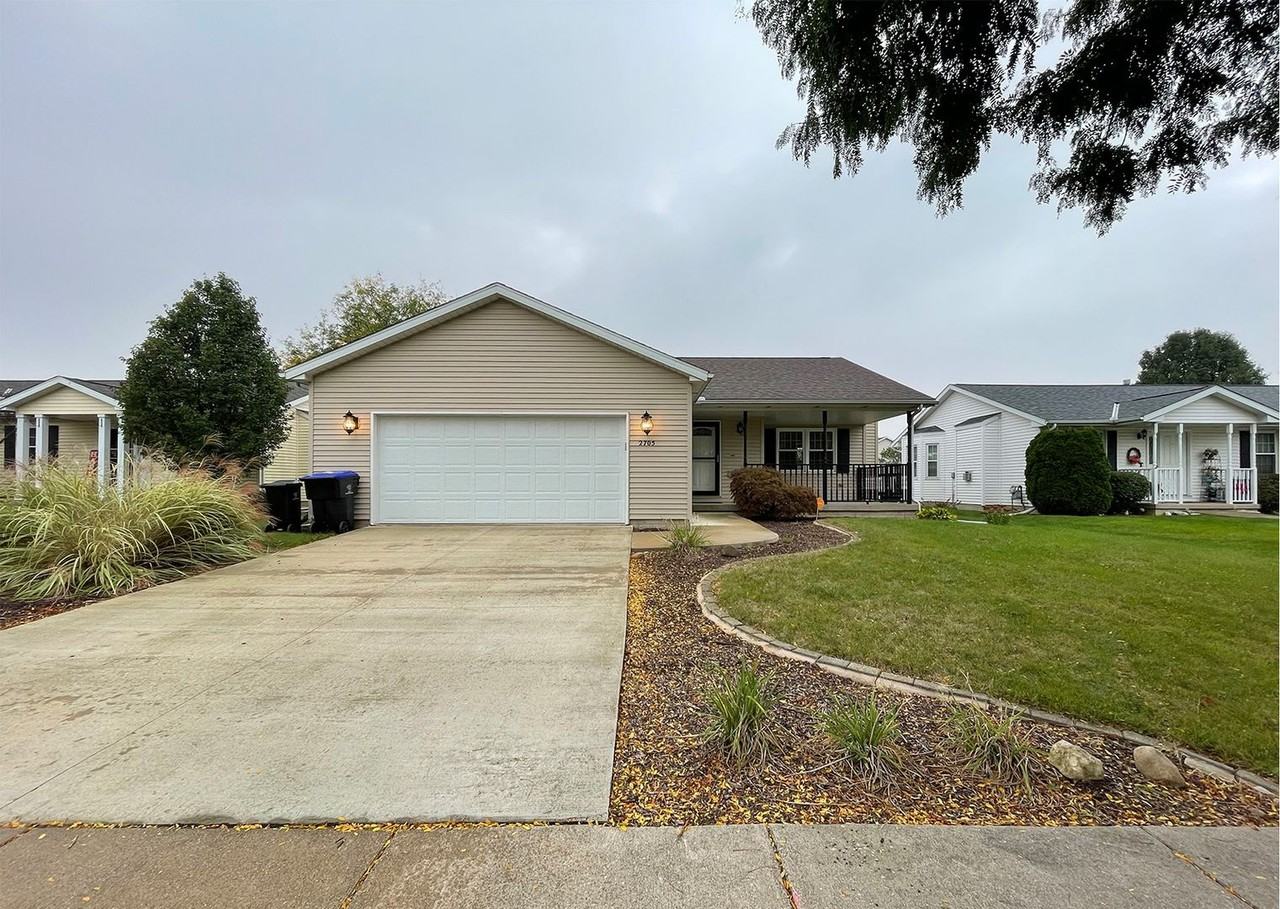 2705 Scarborough St - Photo 2 of 24