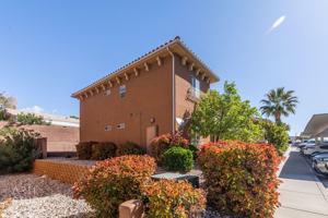 featured image of 700 N Main St