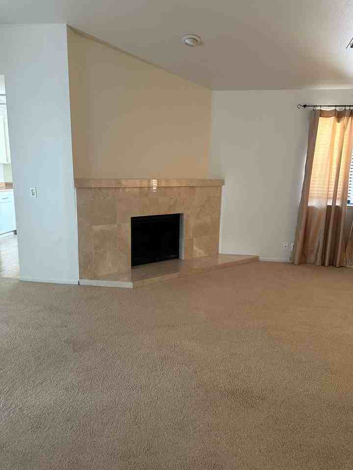 6063 Peoria Dr - Photo 4 of 14