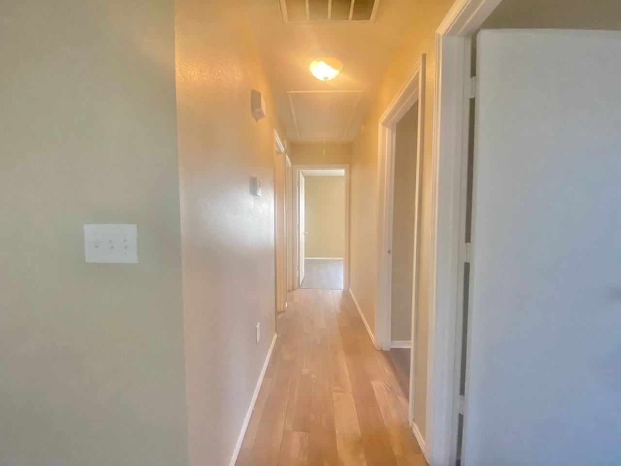 802 Vanda Ave - Photo 5 of 11