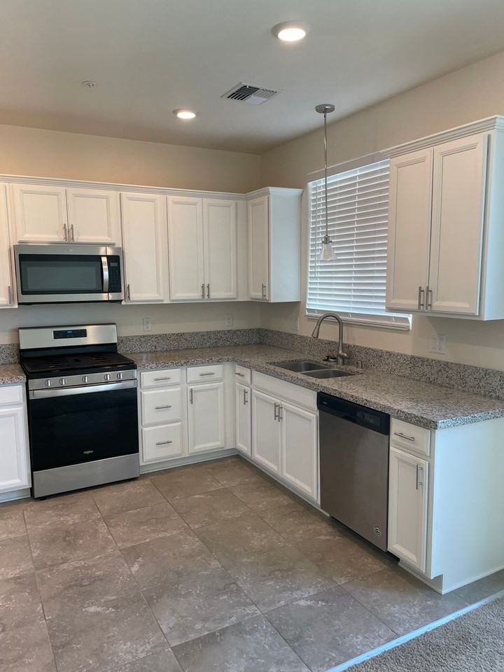 505 Logan Jacob Ln - Photo 4 of 14