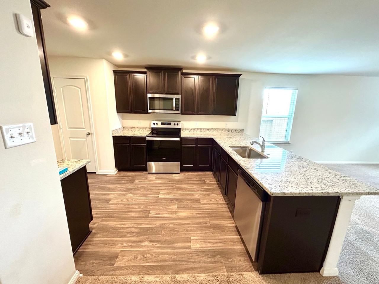 11742 Davalos Ln - Photo 6 of 26