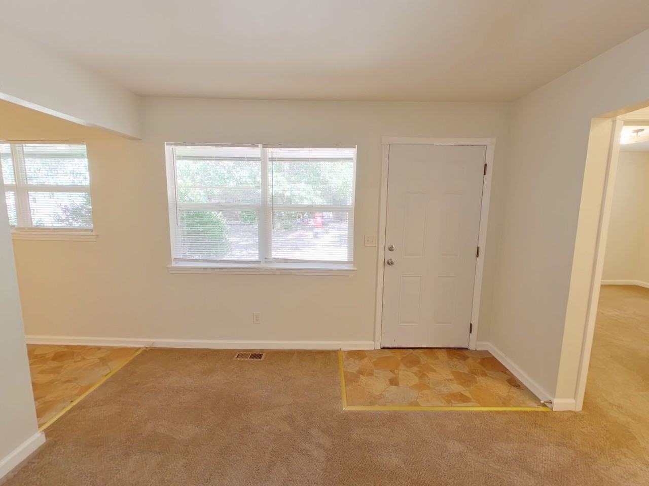 5114 E New Jersey Dr - Photo 3 of 11