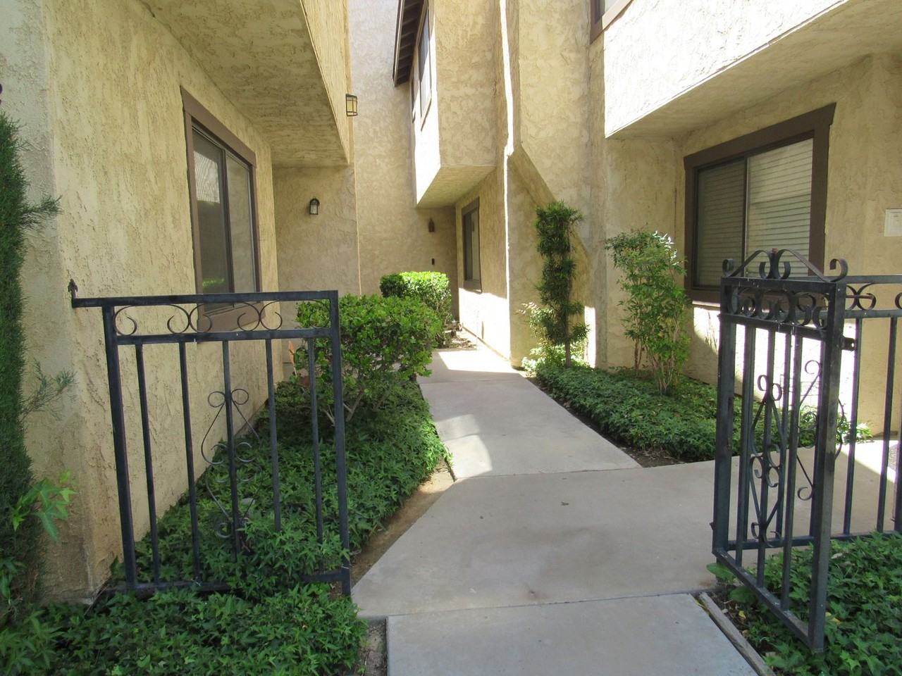 1306 W Avenue J4 - Photo 2 of 24