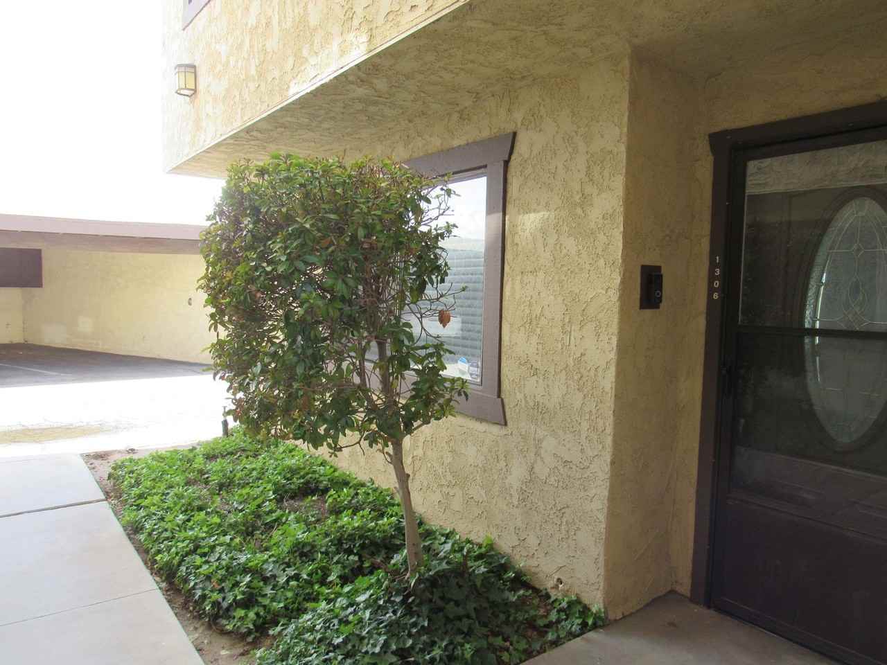 1306 W Avenue J4 - Photo 3 of 24