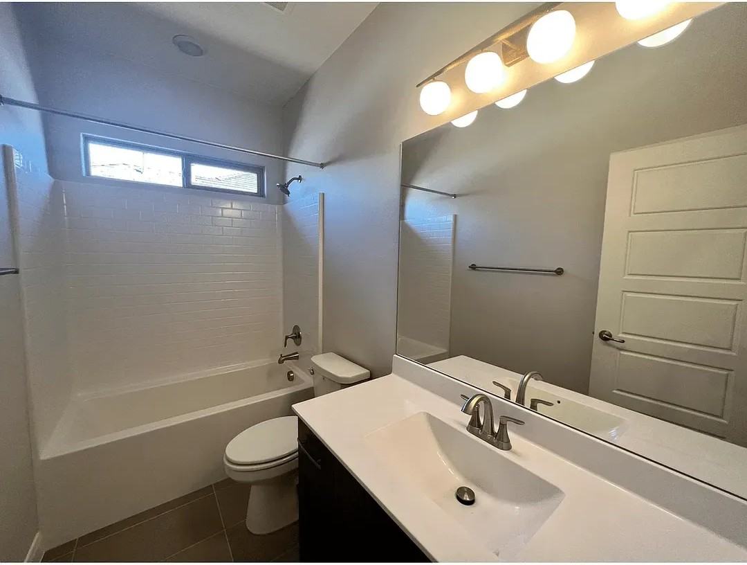 2715 W Trasimeno Dr - Photo 6 of 19