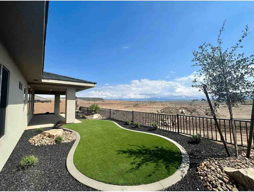 2715 W Trasimeno Dr - Photo 4 of 19