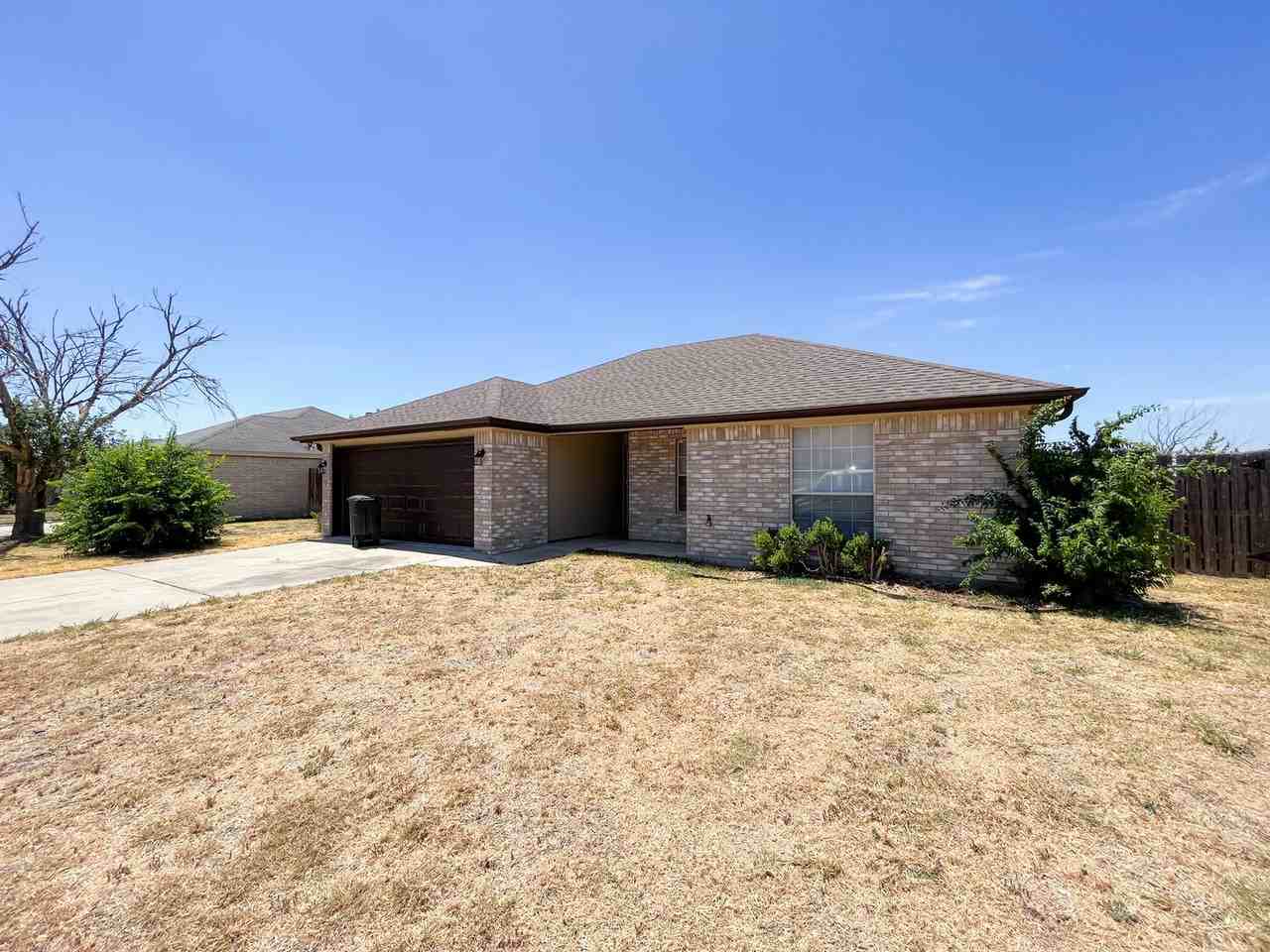3307 Southhill Dr - Photo 4 of 12