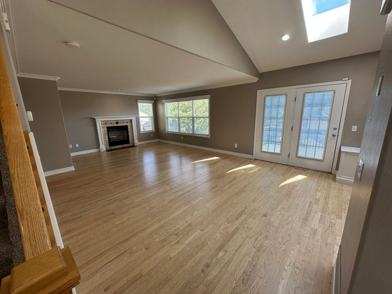 2345 Damon Dr - Photo 5 of 30