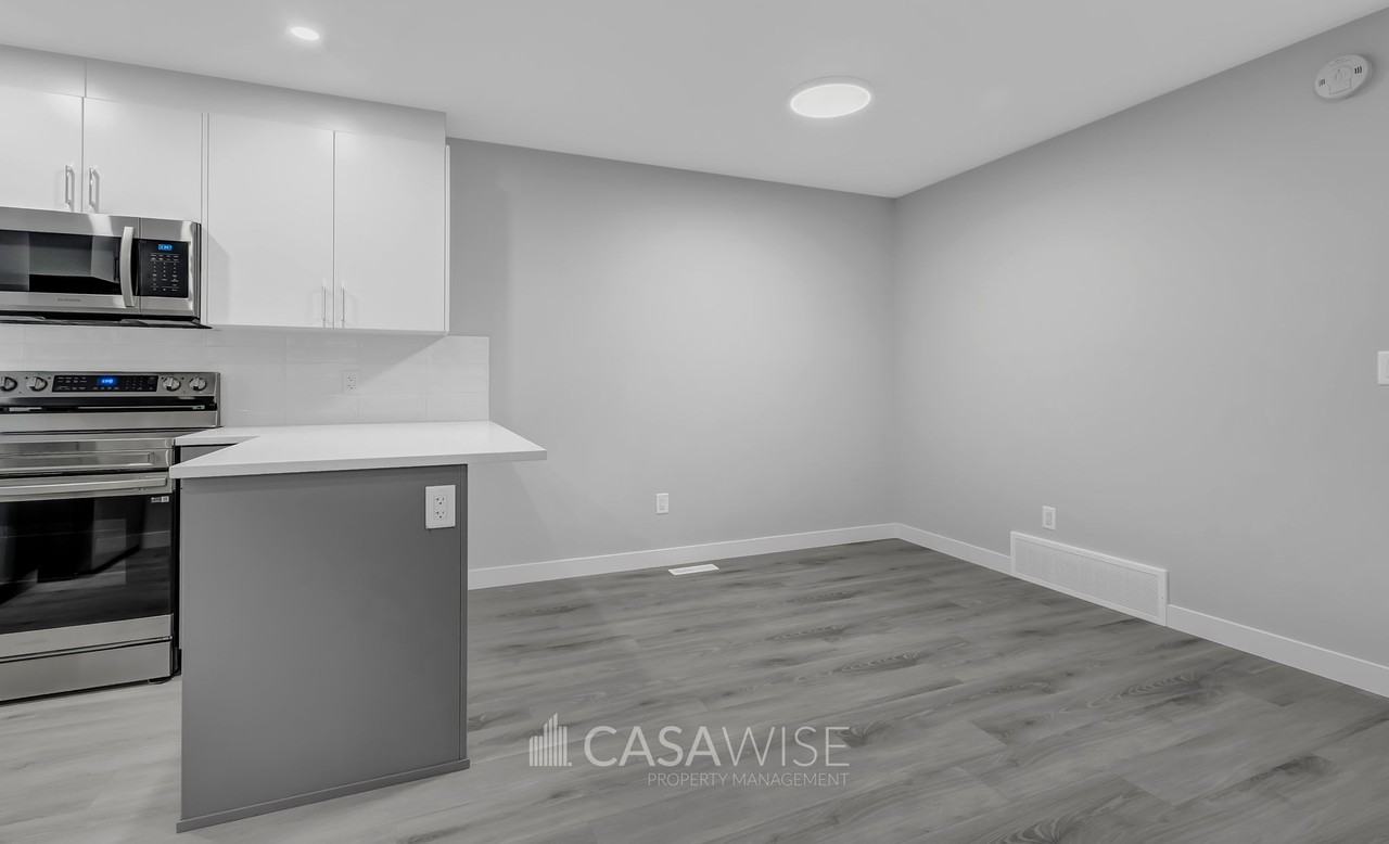 12011G 103 St Nw #GS - Photo 3 of 14