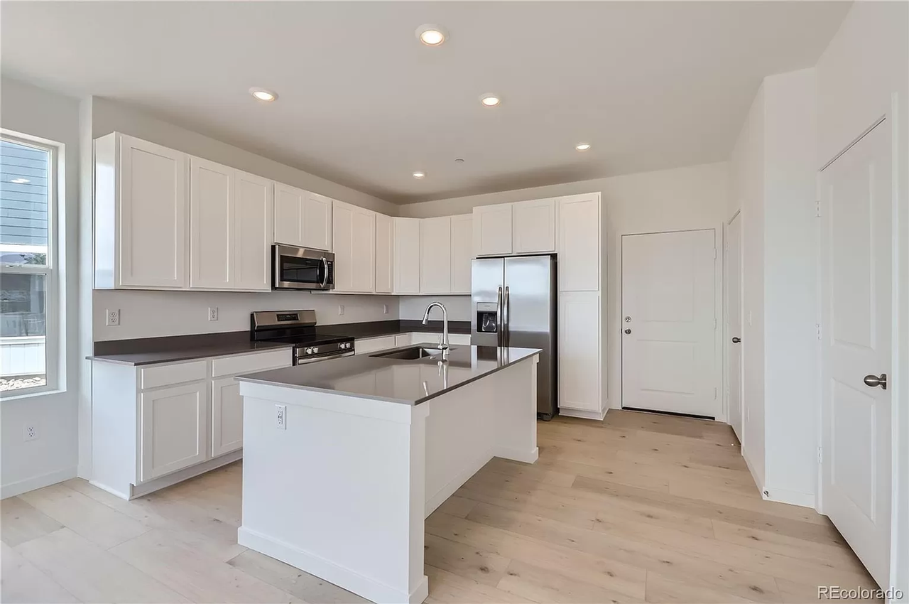 5512 Second Ave - Photo 5 of 17