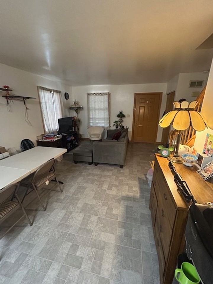 1008 Ayres Ct - Photo 7 of 22