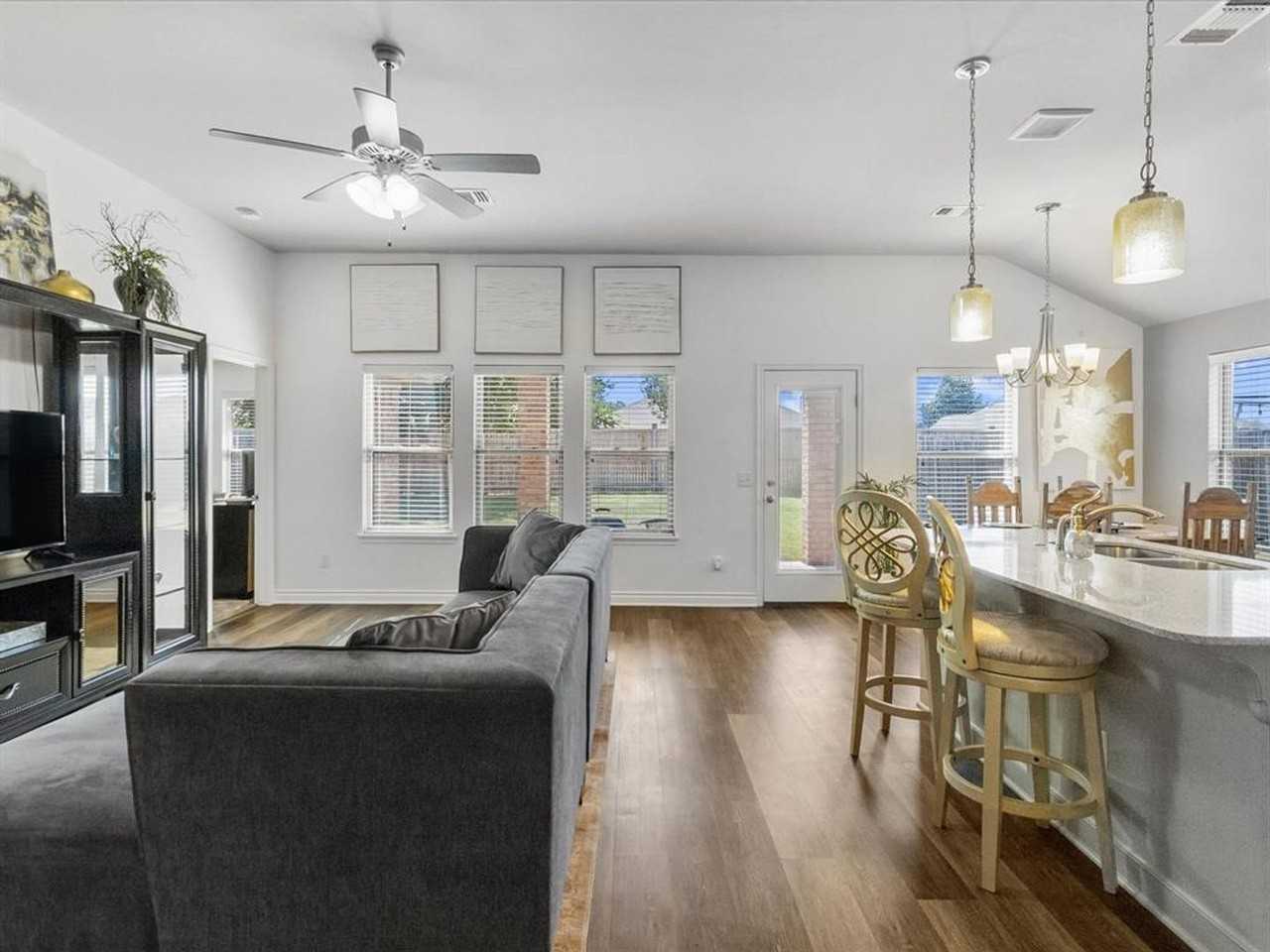 3537 Slate River Dr - Photo 2 of 26