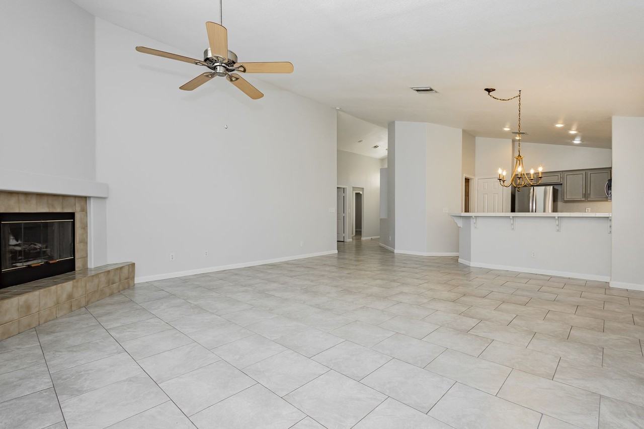 1329 Chaparral Summit Dr - Photo 5 of 28