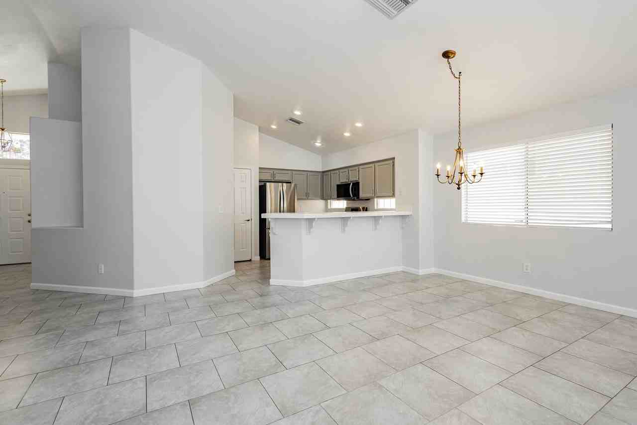 1329 Chaparral Summit Dr - Photo 6 of 28
