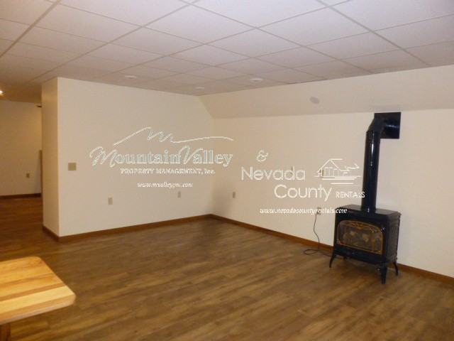 10815 Footwall Dr - Photo 2 of 6