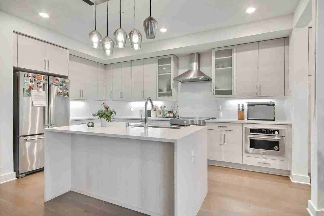 23103 Ne 8th St #8 - Photo 7 of 24