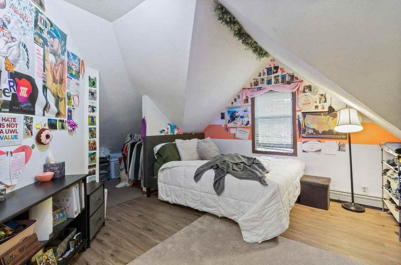1520 Ferry St #1520 - Photo 6 of 19