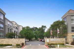 featured image of 203 Coggins Dr