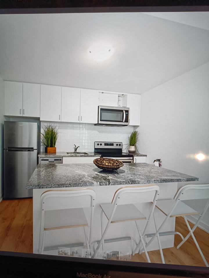 1740 Simcoe Street North - Photo 2 of 6
