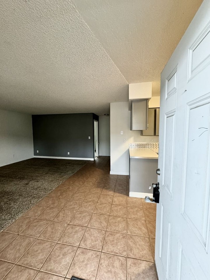 972 33rd Ave #34 - Photo 2 of 11