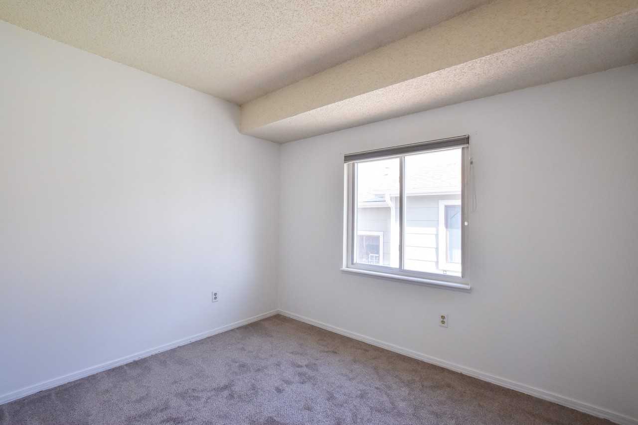 2760 Nightstar Ct - Photo 3 of 19