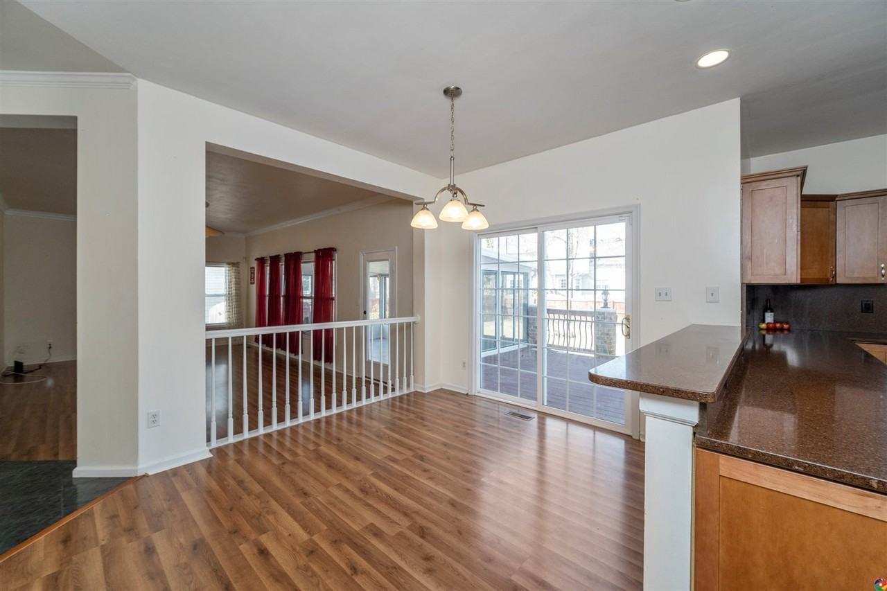 2208 Chesterfield Loop - Photo 3 of 33