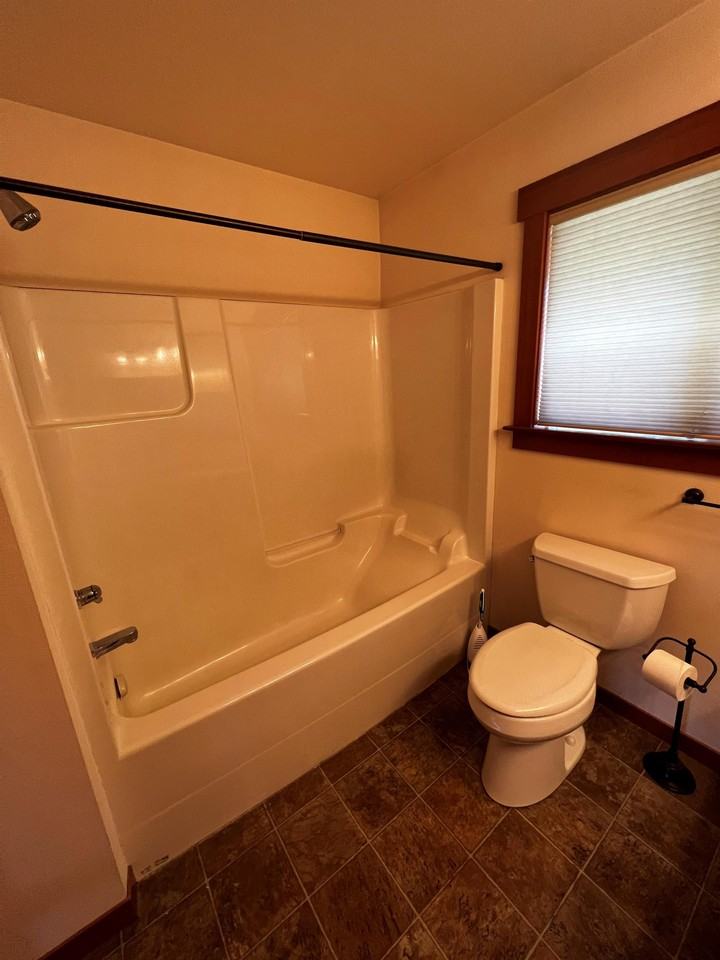 3839 E Hoff Rd - Photo 2 of 17