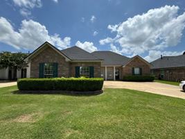 featured image of 1002 Creole Dr