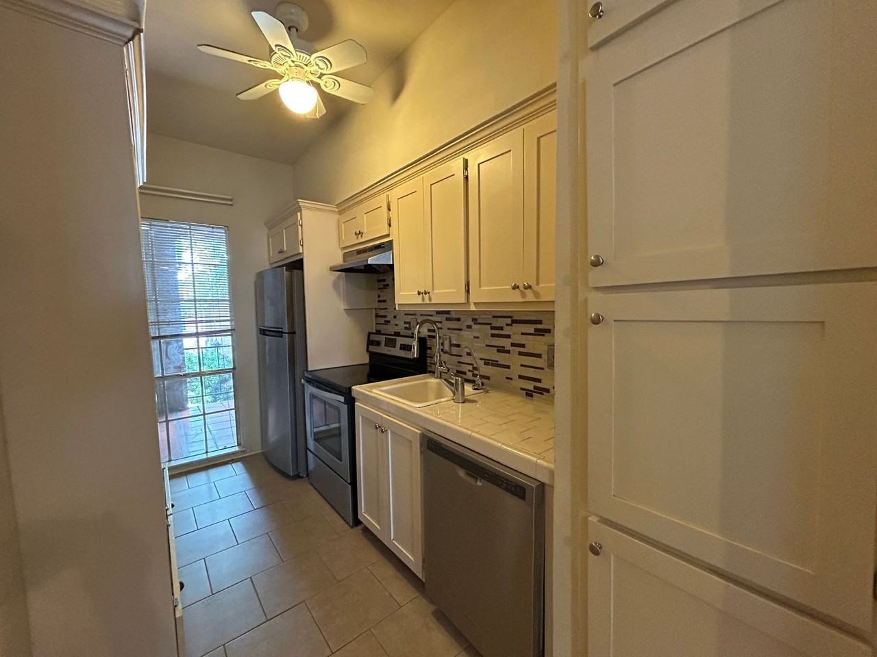 7707 Broadway #15A - Photo 3 of 25