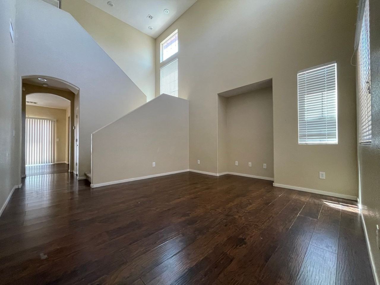 8759 Early Horizon Dr - Photo 2 of 16