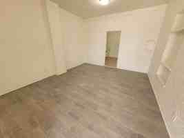 featured image of 383 S 7th Ave