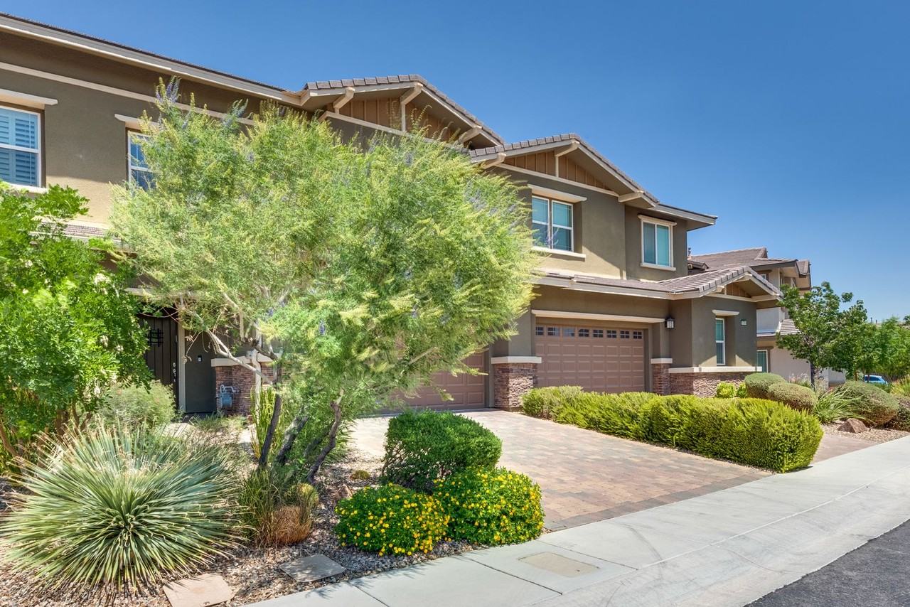 10372 Pescado Ln - Photo 4 of 39