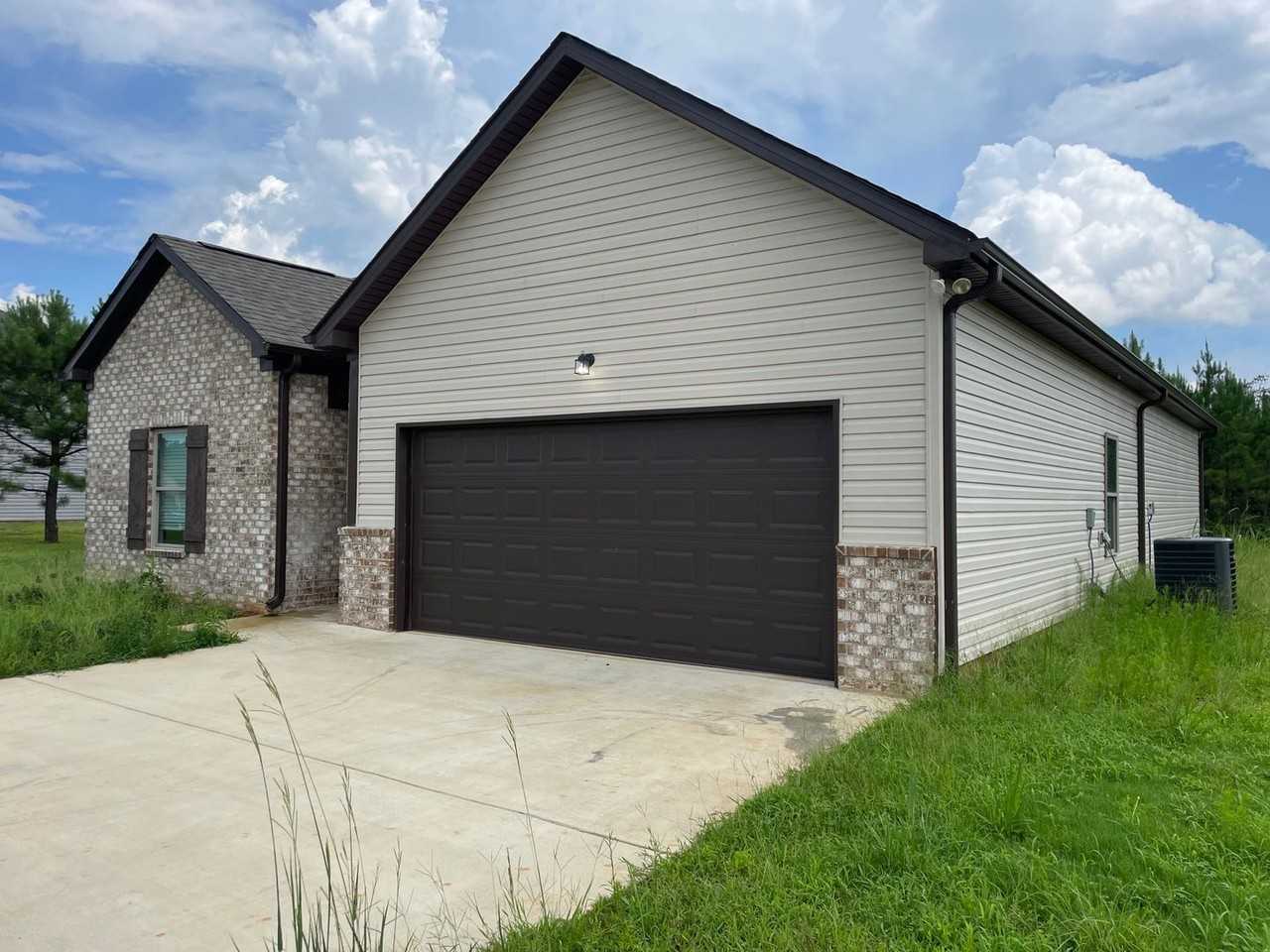 158 Buckhorn Cir - Photo 2 of 8