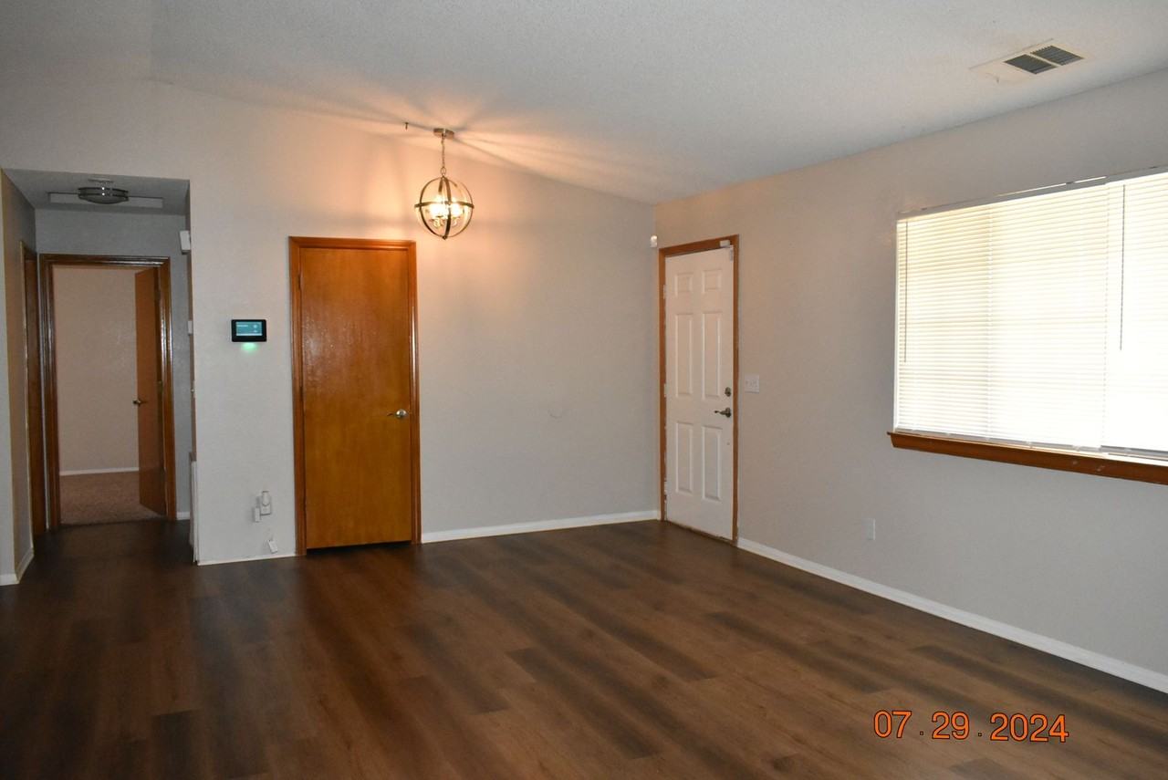 8100 Fernwood Ave - Photo 2 of 17