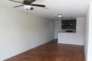 301 E Bowie Ave #D - Photo 1 of 1