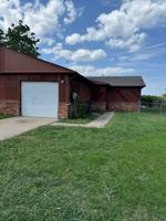 featured image of 719 Acorn Dr