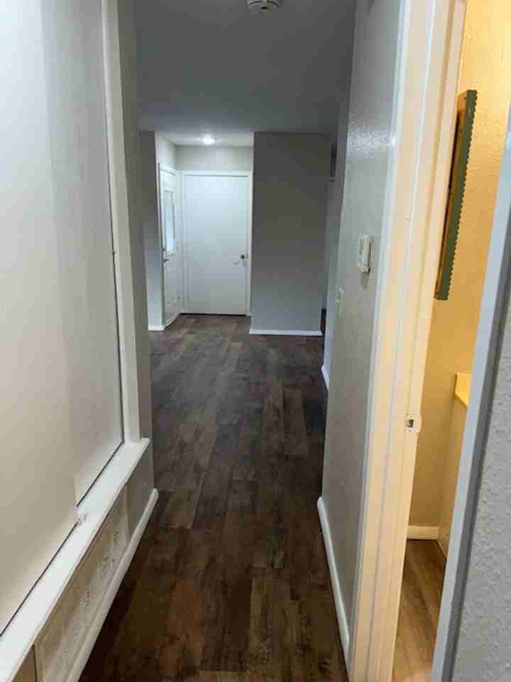 719 Acorn Dr - Photo 5 of 14