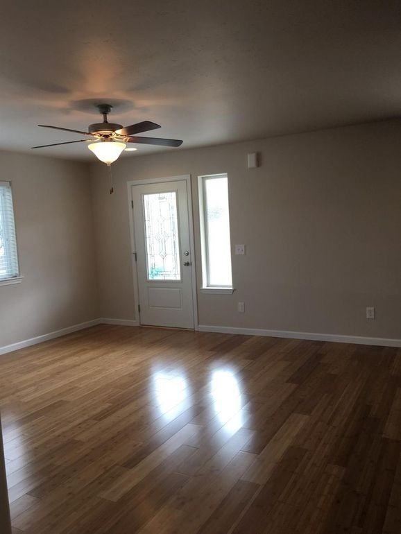 510 Harbor View Dr #A - Photo 6 of 13