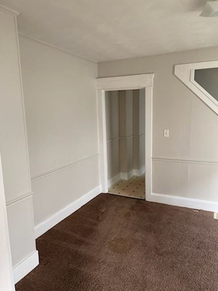 633-635 Davids Street - Photo 3 of 10