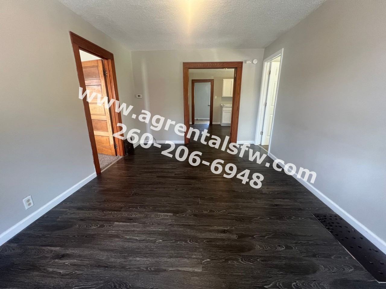 1315 Schilling Ave - Photo 2 of 13