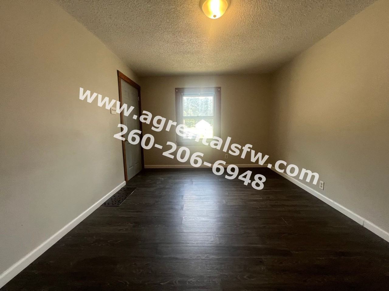 1315 Schilling Ave - Photo 3 of 13