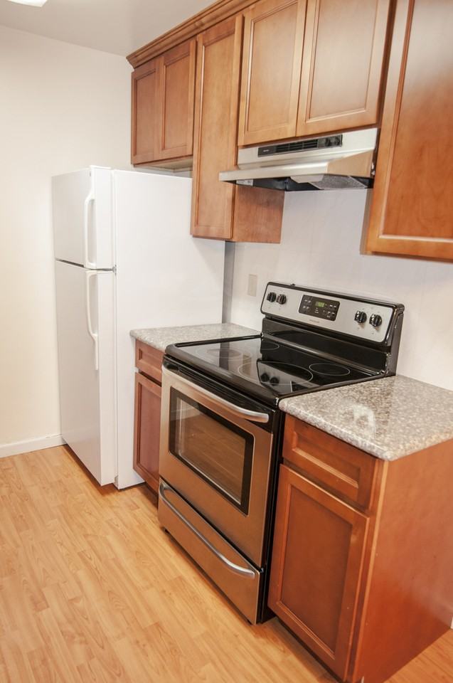 936 Kiely Blvd #J - Photo 3 of 15