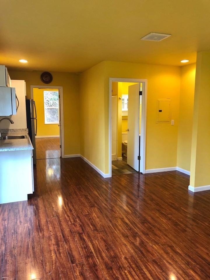 24128 27th Ave Ne - Photo 2 of 6