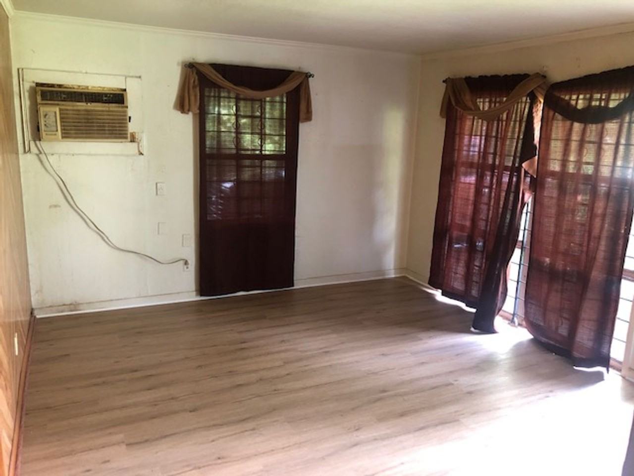 2943 Amherst St - Photo 5 of 10