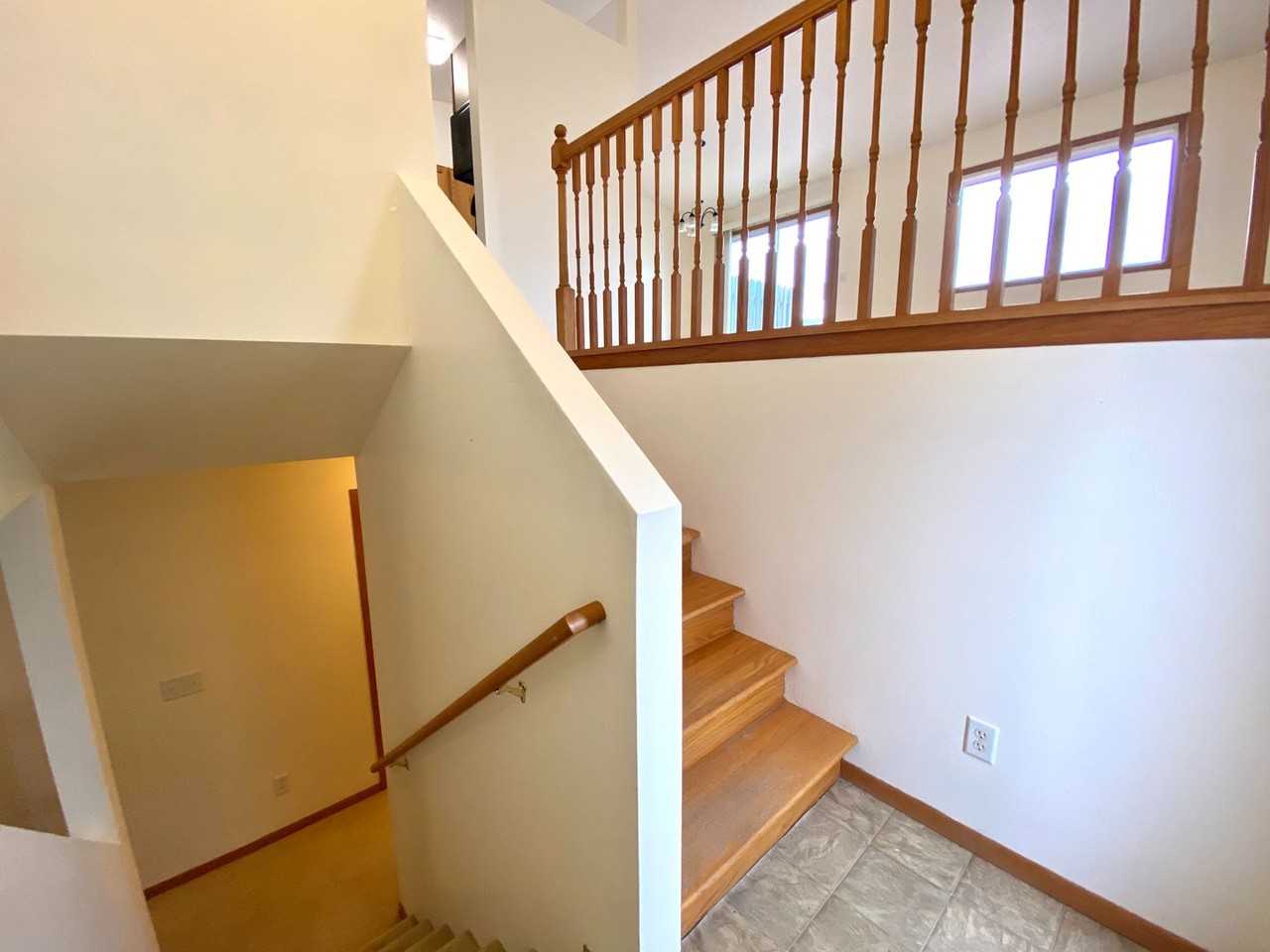 1566 34th Ave S - Photo 2 of 39