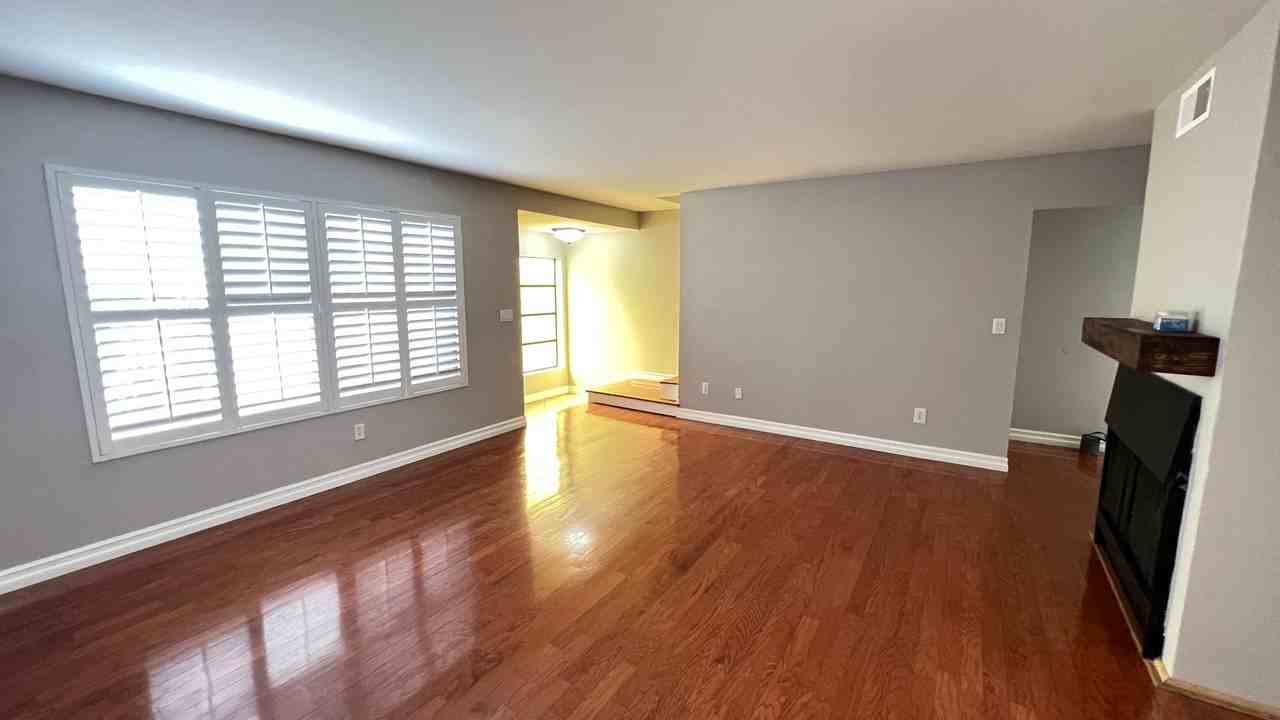 400 S Flower St - Photo 7 of 22